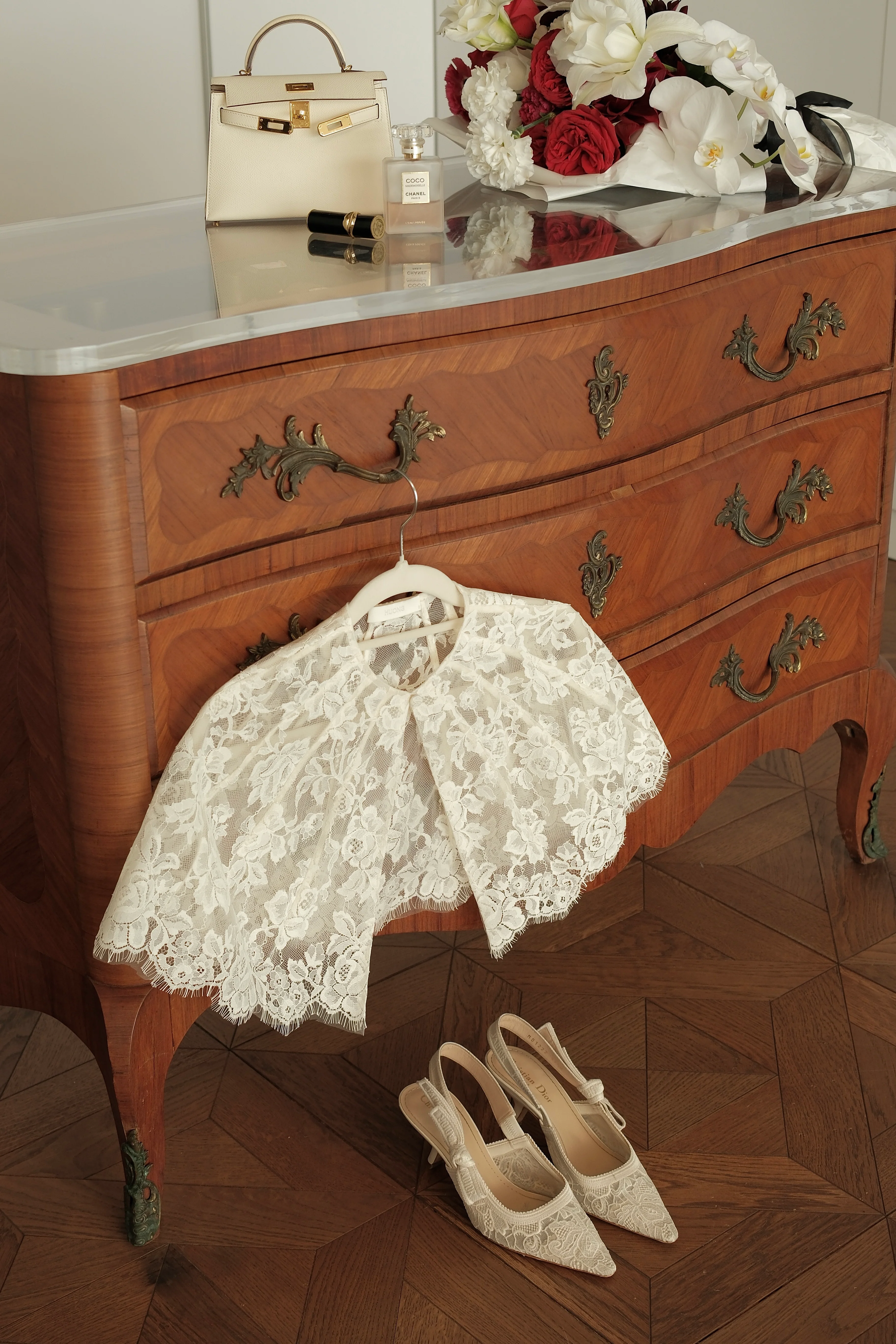 Rosalie Mini Cape - Image 4